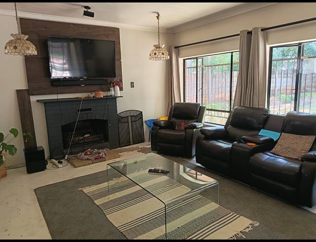 3 BEDROOM HOUSE FOR SALE IN MEYERTON CENTRAL